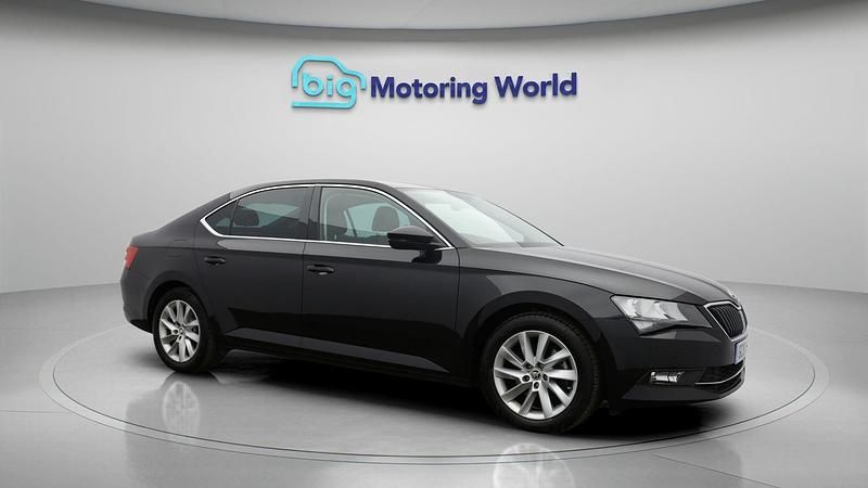 Used 2019 Skoda Superb SE Technology | £14,900 (Good price) - Image 1/4