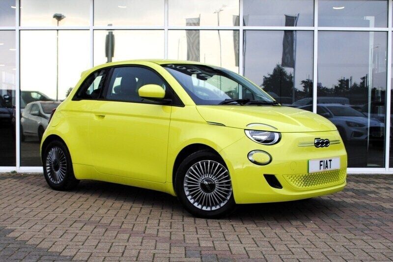 Green Used 2024 Fiat 500e Hatchback | £23,998 - Image 1/4