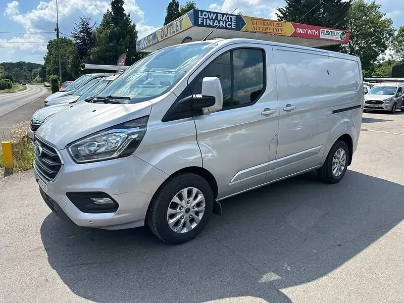 Used Ford Transit Custom Limited 130 HP (95 kW) 2018 Silver Van