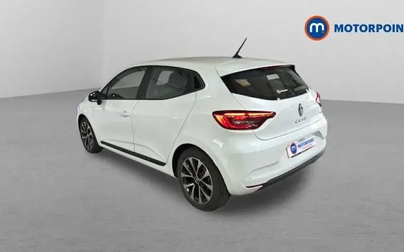 Używany Renault Clio V Iconic 140 KM (102 kW) 2021 Biały Hatchback