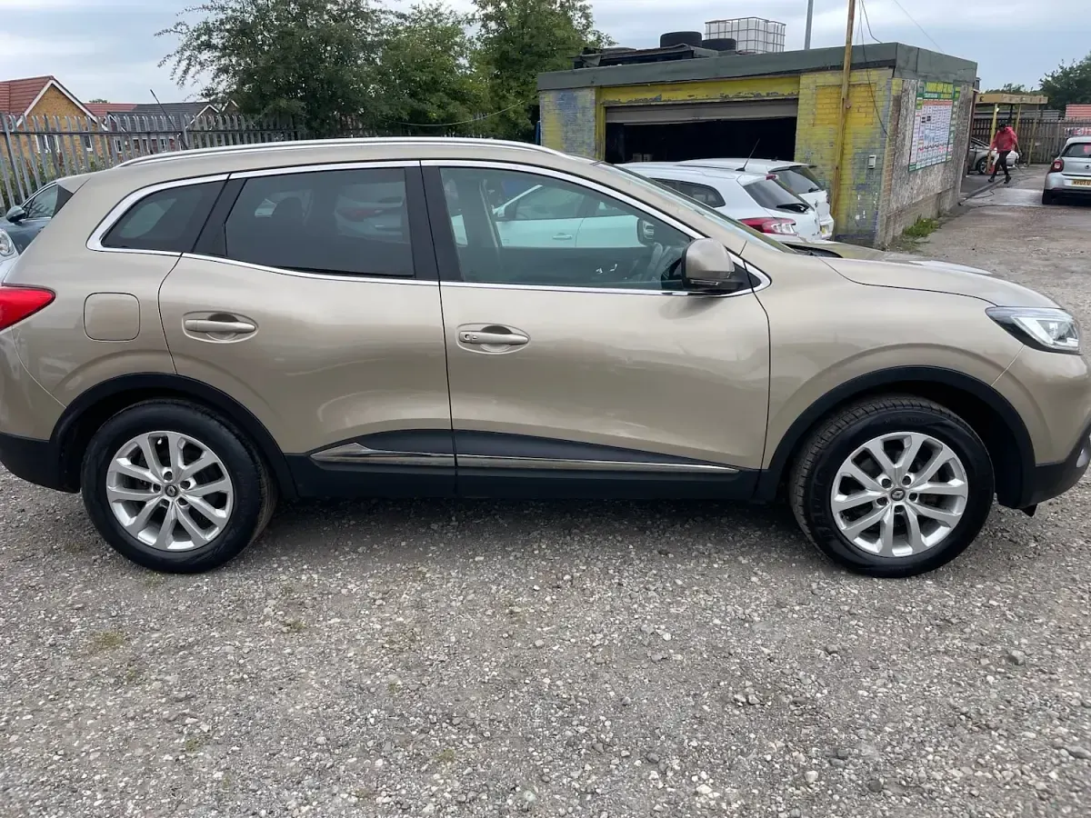 Used Renault Kadjar Dynamique 110 HP (80 kW) 2016 Beige SUV