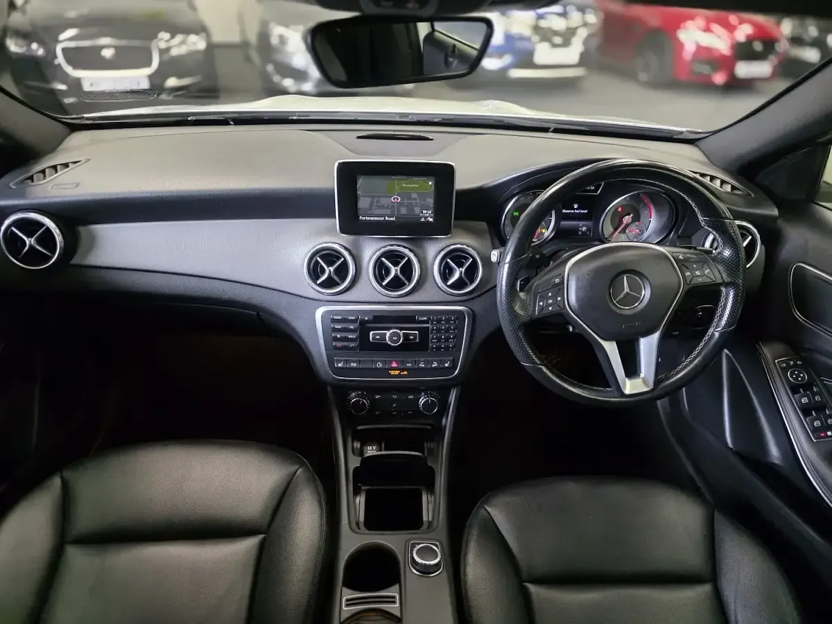 Used Mercedes GLA220 SE 170 HP (125 kW) 2014 White SUV