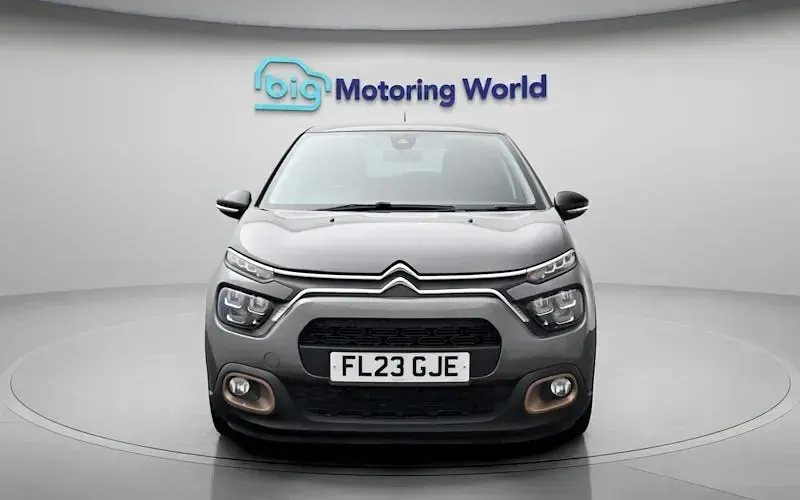 Używany Citroën C3 PureTech 83 KM (61 kW) 2023 Szary Hatchback