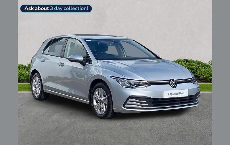 Used VW Golf VIII Life 150 HP (110 kW) 2022 Silver Hatchback