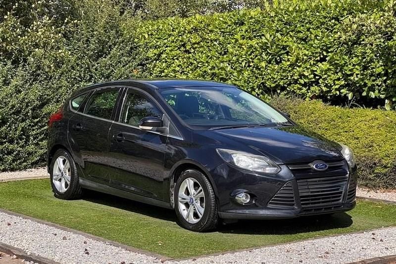 Black Used 2013 Ford Focus Zetec Hatchback | £1,495 (Super price) - Image 1/1