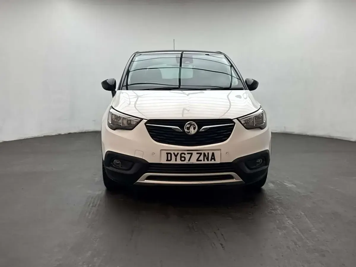 Used Vauxhall Crossland X 2018 White SUV