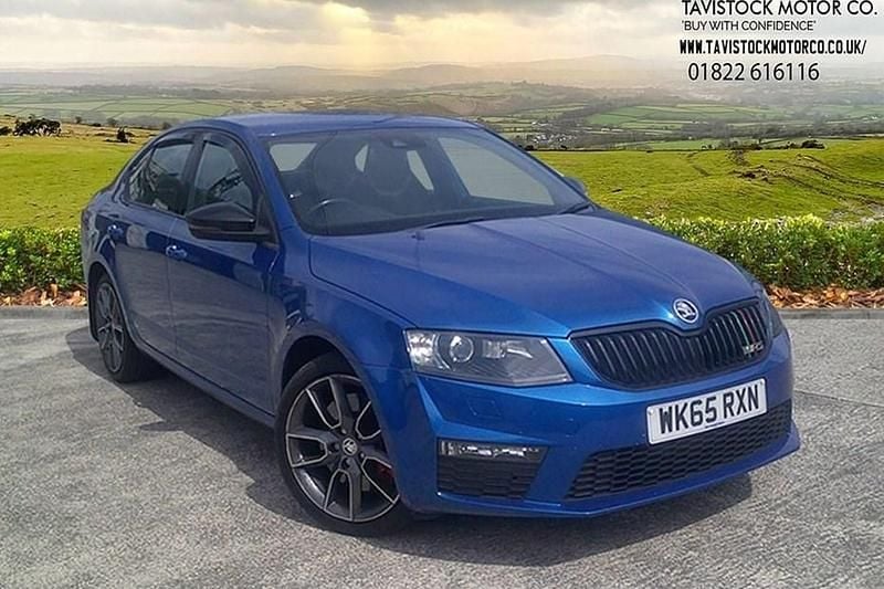 Used Skoda Octavia vRS 184 HP (135 kW) 2015 Blue Estate