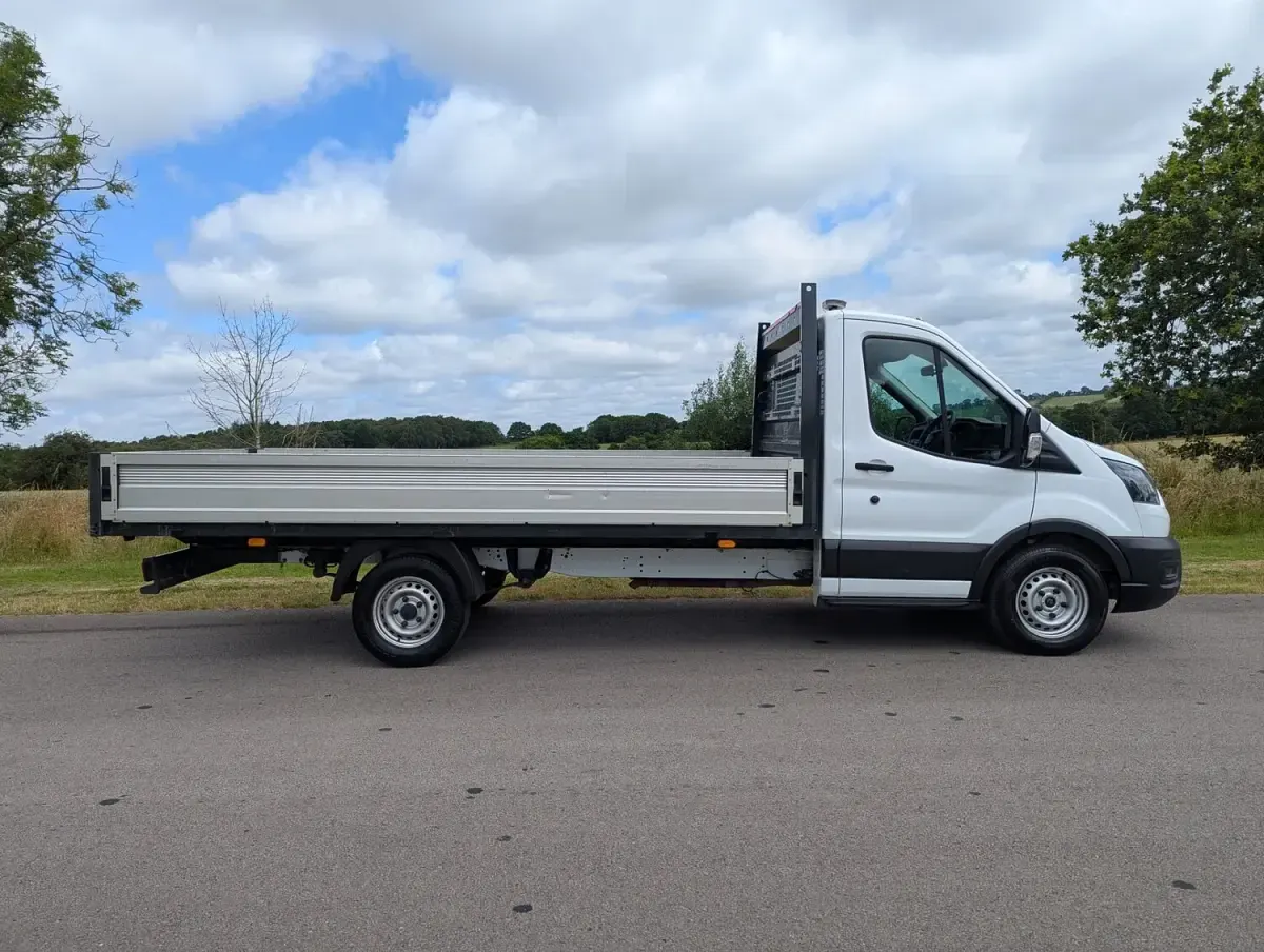 Used Ford Transit 130 HP (95 kW) 2022 White Van
