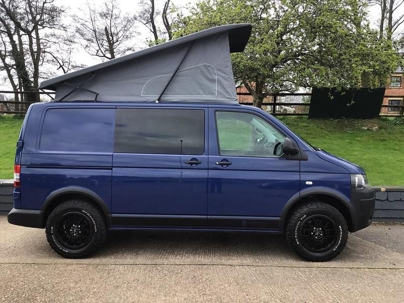 Used VW Transporter Startline 140 HP (102 kW) 2015 Blue Van