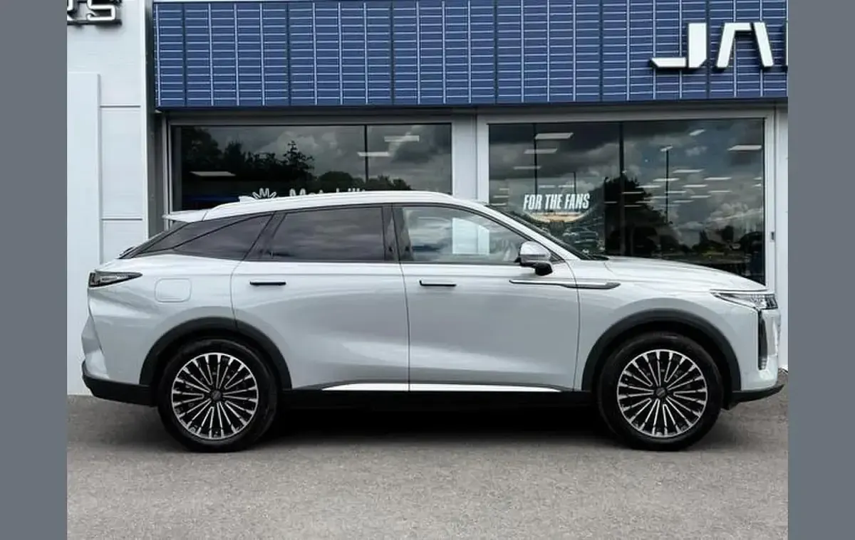 Used Omoda 9 442 HP (325 kW) 2026 Grey SUV