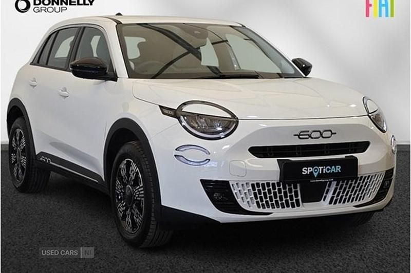 Used 2024 Fiat 600 SUV | £16,995 (Super price) - Image 1/1