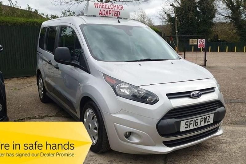 Used Ford Tourneo Connect Zetec 100 HP (73 kW) 2016 Silver MPV