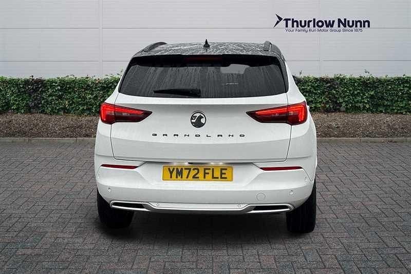 Used Vauxhall Grandland X Ultimate 130 HP (95 kW) 2022 White SUV