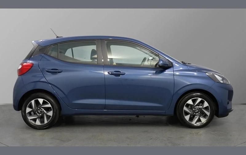 Used Hyundai i10 Advanced 63 HP (46 kW) 2025 Blue Hatchback