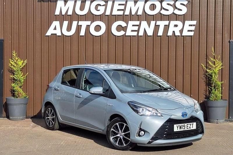 Used 2019 Toyota Yaris Hybrid | £11,895 (Good price) - Image 1/1