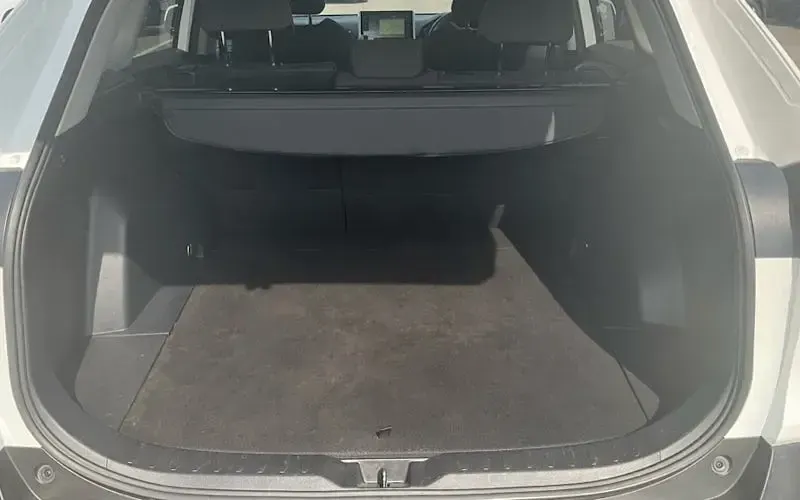 Used Toyota RAV4 Hybrid Design 218 HP (160 kW) 2021 White SUV