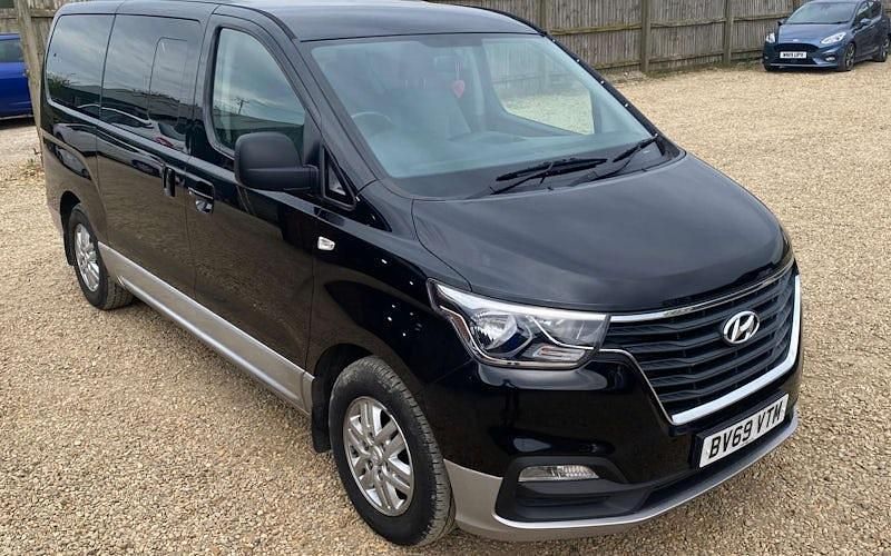 Used Hyundai I800 SE 170 HP (125 kW) 2019 Black MPV