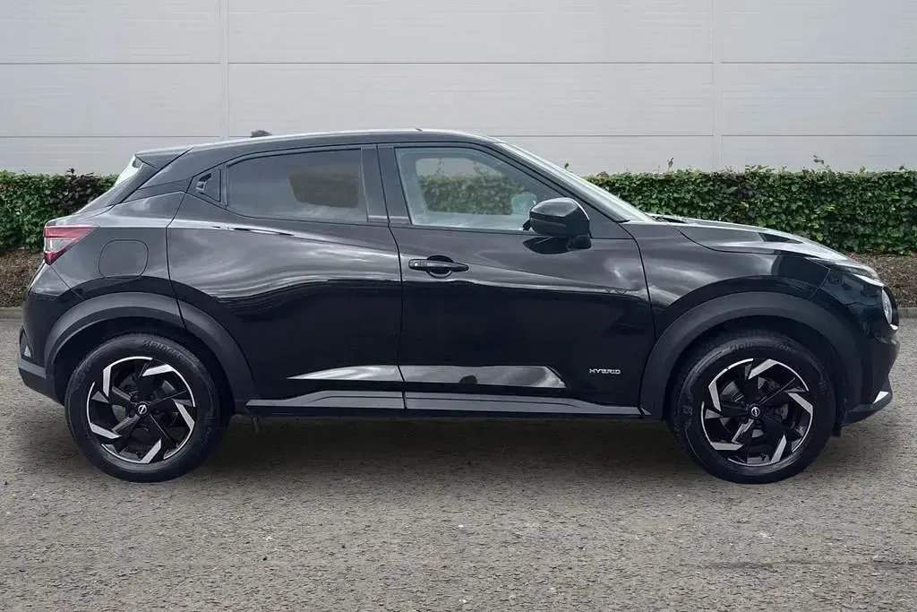 Used Nissan Juke N-Connecta 143 HP (105 kW) 2022 Black SUV