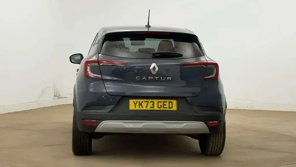 Second-hand Renault Captur Evolution 91 CP (66 kW) 2023 Albastru SUV