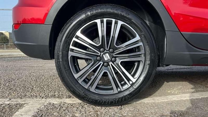 New Seat Arona SE Technology 95 HP (69 kW) 2025 Desire red midnight black SUV