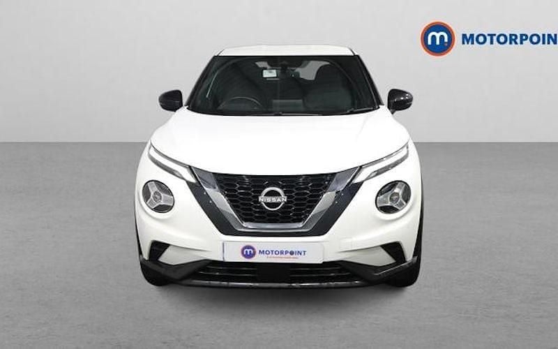 Used Nissan Juke N-Connecta 114 HP (83 kW) 2022 White SUV