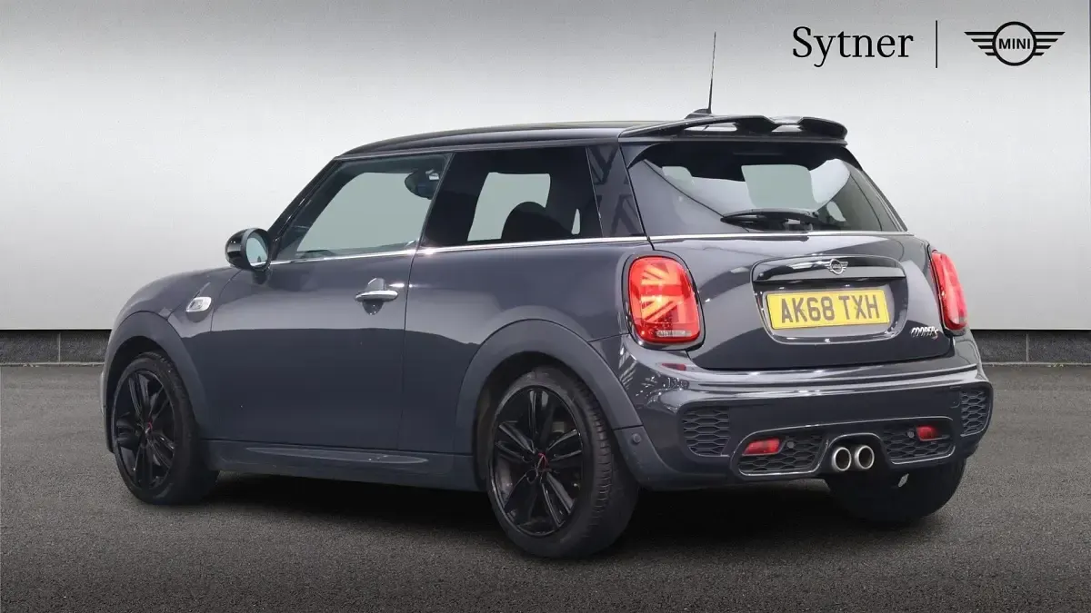 Used Mini Cooper S Hatch 189 HP (139 kW) 2018 Grey Hatchback