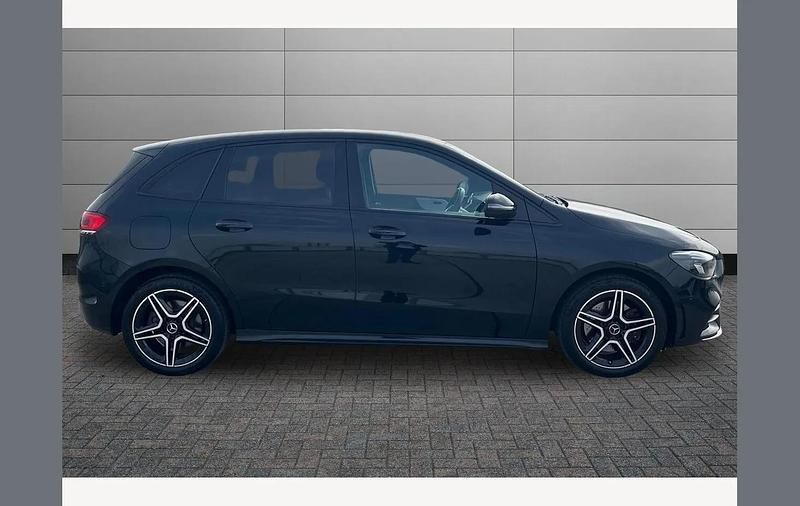 Used Mercedes B250e Executive 214 HP (157 kW) 2021 Black MPV