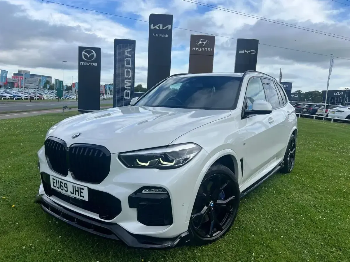 Used BMW X5 M Sport 261 HP (191 kW) 2019 White SUV