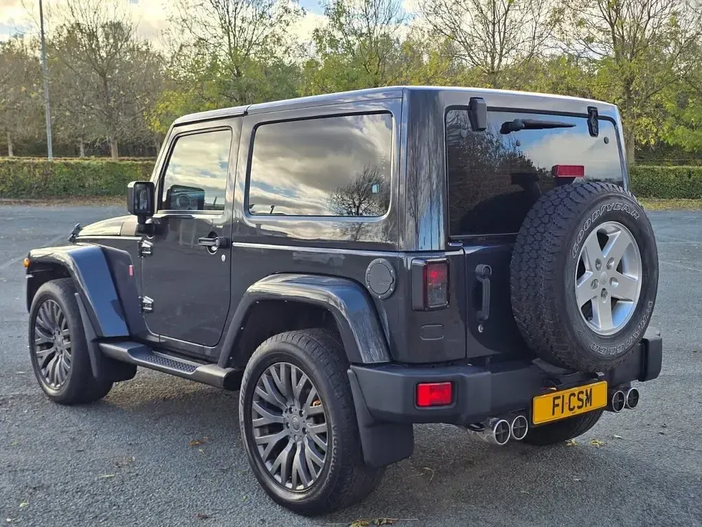 Used Jeep Wrangler Sahara 197 HP (144 kW) 2012 Grey SUV