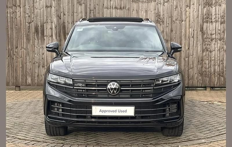 Used VW Touareg R 462 HP (339 kW) 2025 Black SUV