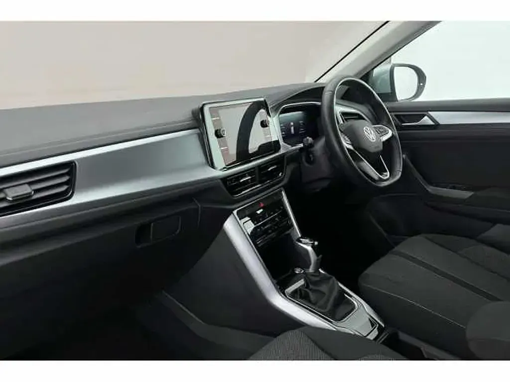 Used VW T-Roc 150 HP (110 kW) 2024 SUV