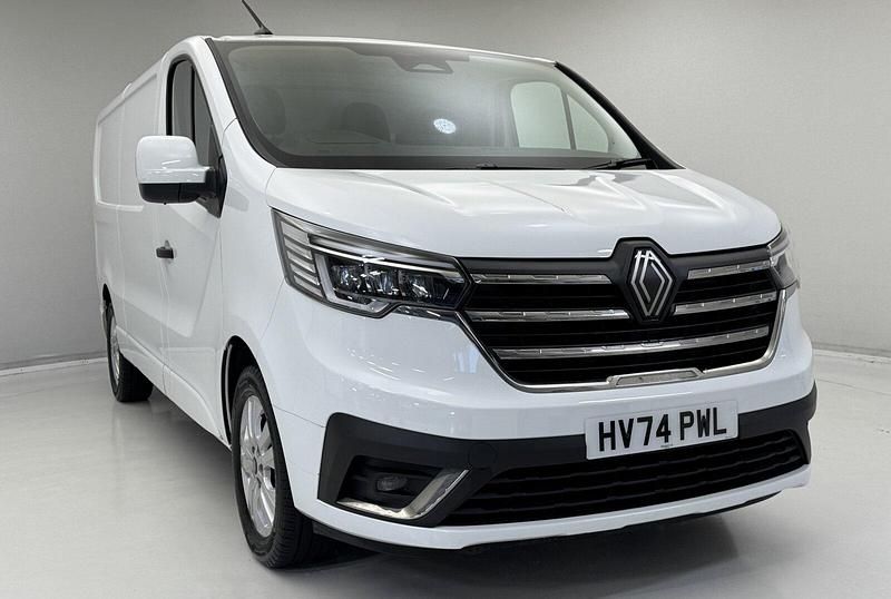 Used Renault Trafic 130 HP (95 kW) 2024 White  MPV