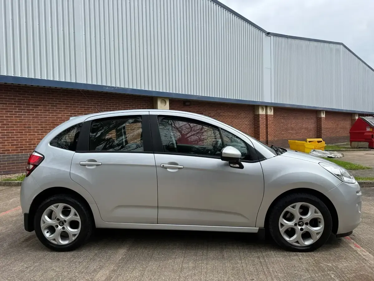Used Citroën C3 2017 Silver Hatchback