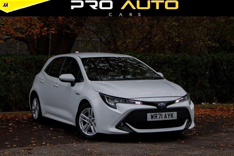 White Used 2021 Toyota Corolla Hatchback | £13,751 - Image 1/4