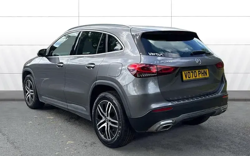 Usado Mercedes GLA200 163 HP (119 kW) 2022 SUV