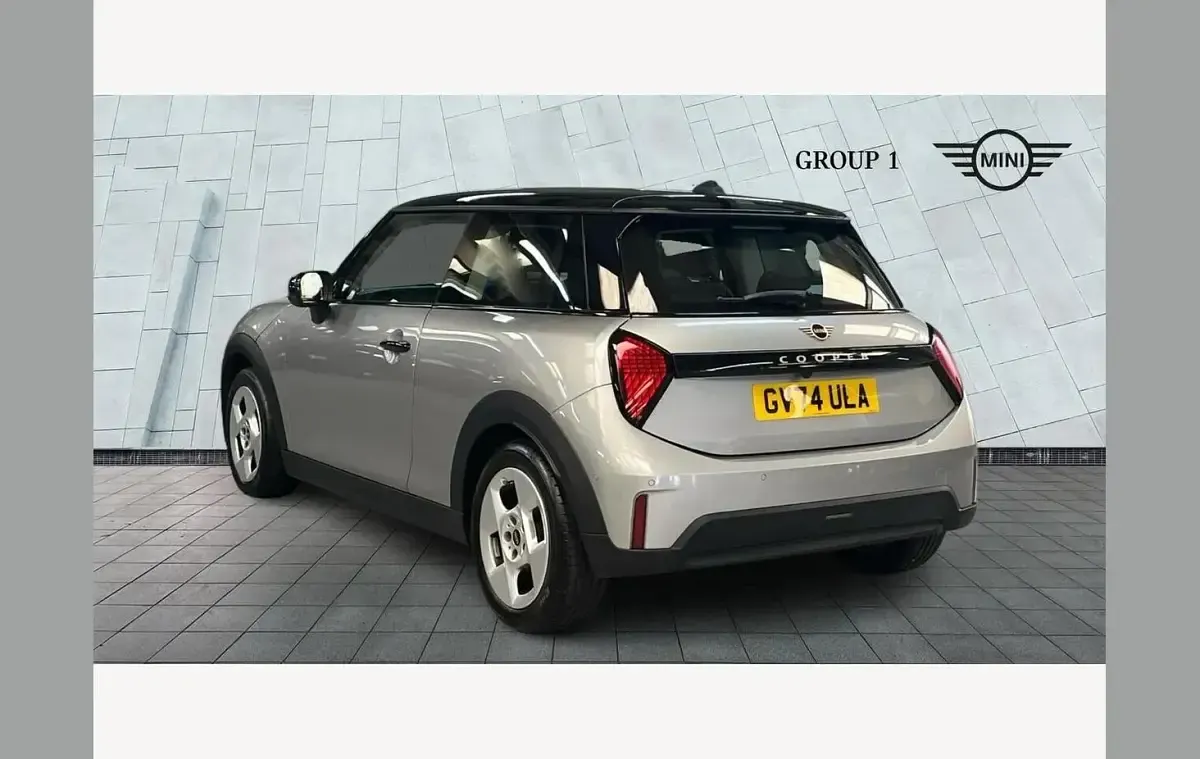 Used Mini Cooper Classic 114 kW (156 HP) 2025 Silver Hatchback