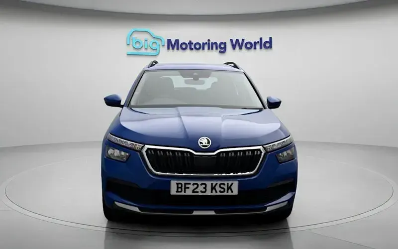 Used Skoda Kamiq SE 95 HP (69 kW) 2023 Blue SUV