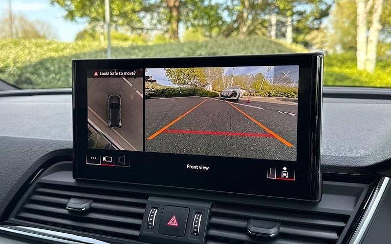 Begagnad Audi Q5 S-Line 204 HK (150 kW) 2023 Grå SUV