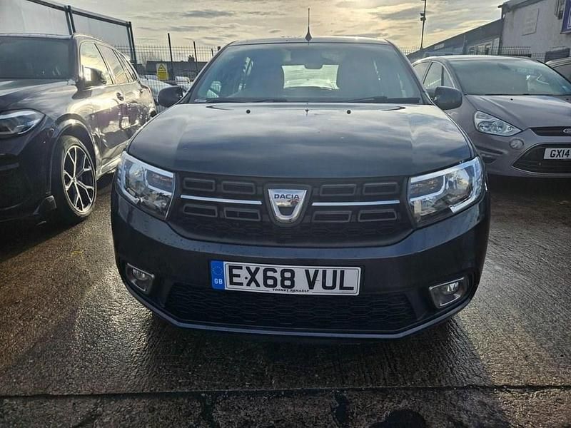 Used Dacia Sandero Comfort 90 HP (66 kW) 2018 Grey Hatchback