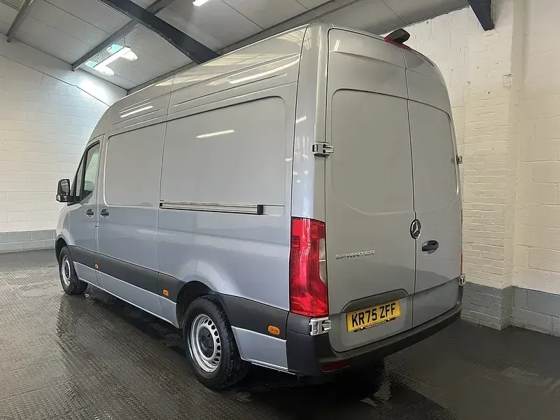 Used Mercedes Sprinter 148 HP (108 kW) 2025 Silver Van
