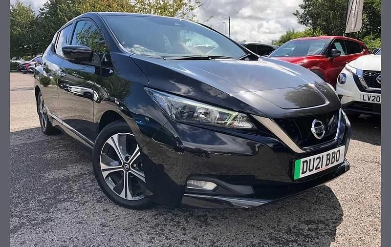Black Used 2021 Nissan Leaf Hatchback | £10,490 (Fair price) - Image 1/4