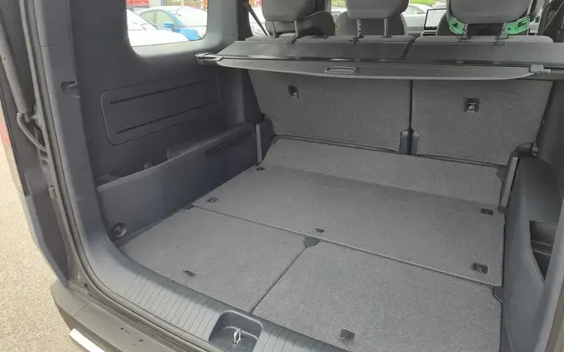 Used Kia PV5 Plus 119 kW (163 HP) 2026 Grey MPV