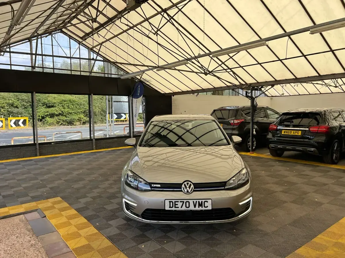 Used VW Golf VII 99 kW (135 HP) 2020 Silver Hatchback