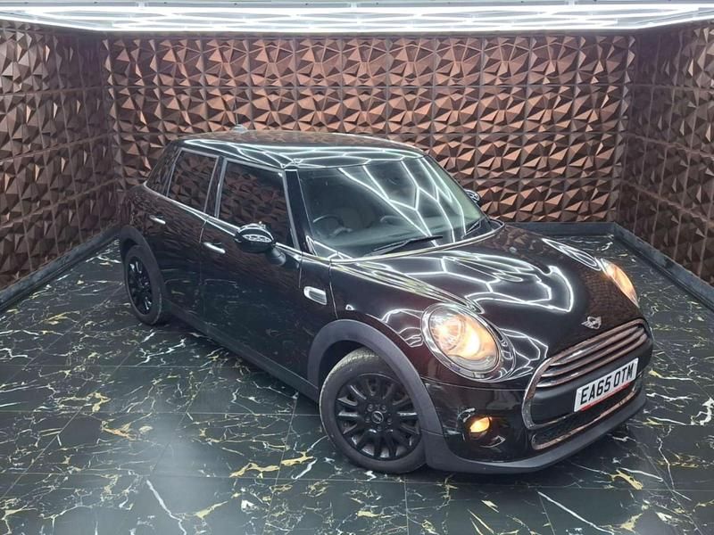 Midnight black Used 2015 Mini ONE Hatch Hatchback | £9,499 (Fair price) - Image 1/4
