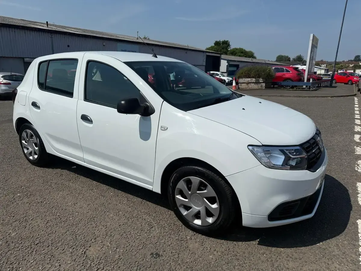 Used Dacia Sandero Ambiance 2017 White Hatchback