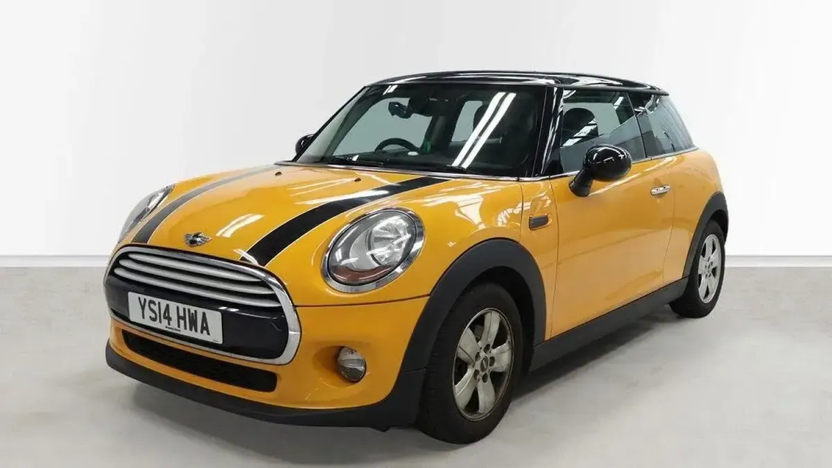 Used Mini Cooper Hatch 136 HP (100 kW) 2014 Orange Hatchback