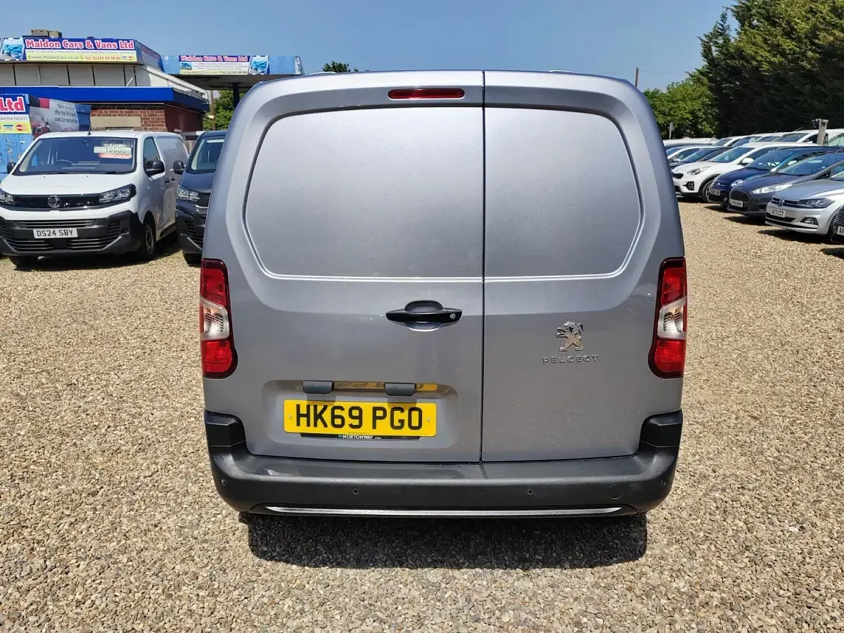 Used Peugeot Partner S 131 HP (96 kW) 2020 Grey MPV