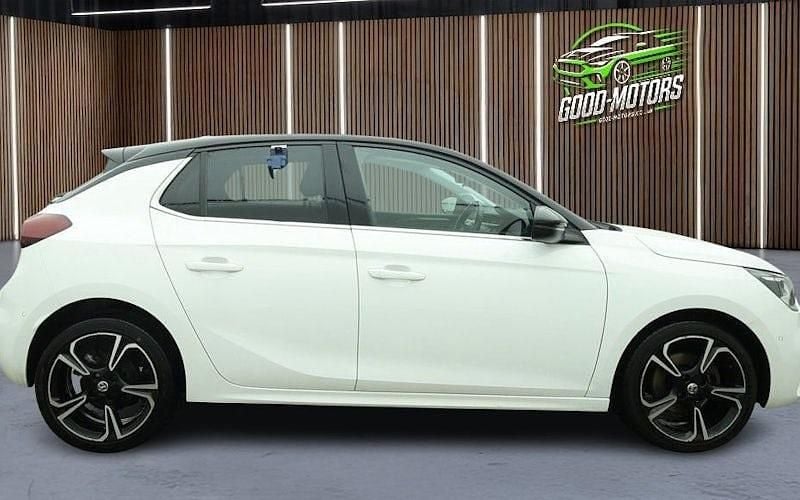 Used Vauxhall Corsa Edition 101 HP (74 kW) 2022 White Hatchback