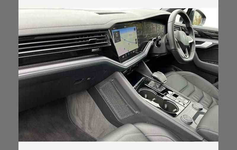 Used VW Touareg Black Edition 286 HP (210 kW) 2025 Grey SUV