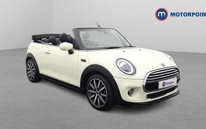 Used Mini Cooper Cabriolet Exclusive 136 HP (100 kW) 2019 White Cabriolet